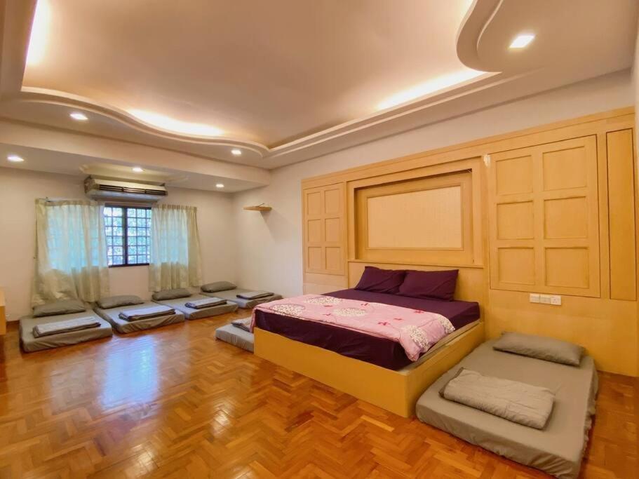 A09 Dedap Johor Jaya Homestay *
